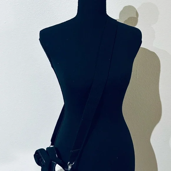 BDG serena mini tote bag from urban outfitters - Picture 8 of 12